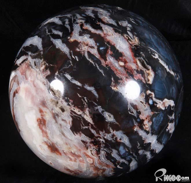Titan 7.0" Black Zebra Agate Sphere, Crystal Ball Titan 7.0" Black Zebra Agate Sphere, Crystal Ball
