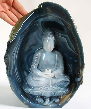 8.9" Agate Carved Kwan-yin