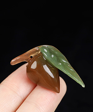 1.3" Indian Agate Hand Carved Crystal Pepper Sculpture, Crystal Healing